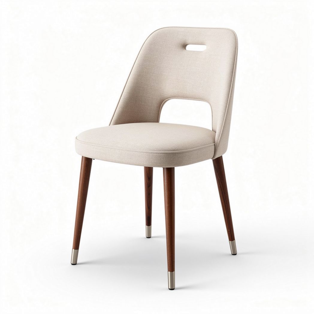 Chaise en tissu crème avec pieds en bois de 45 x 45 x 85cm